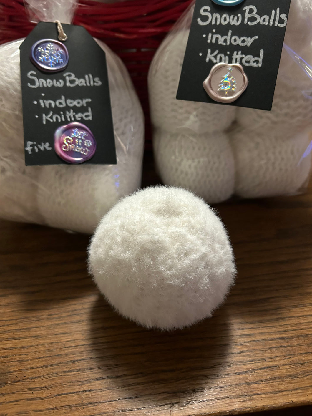 Knitted Indoor Snowballs